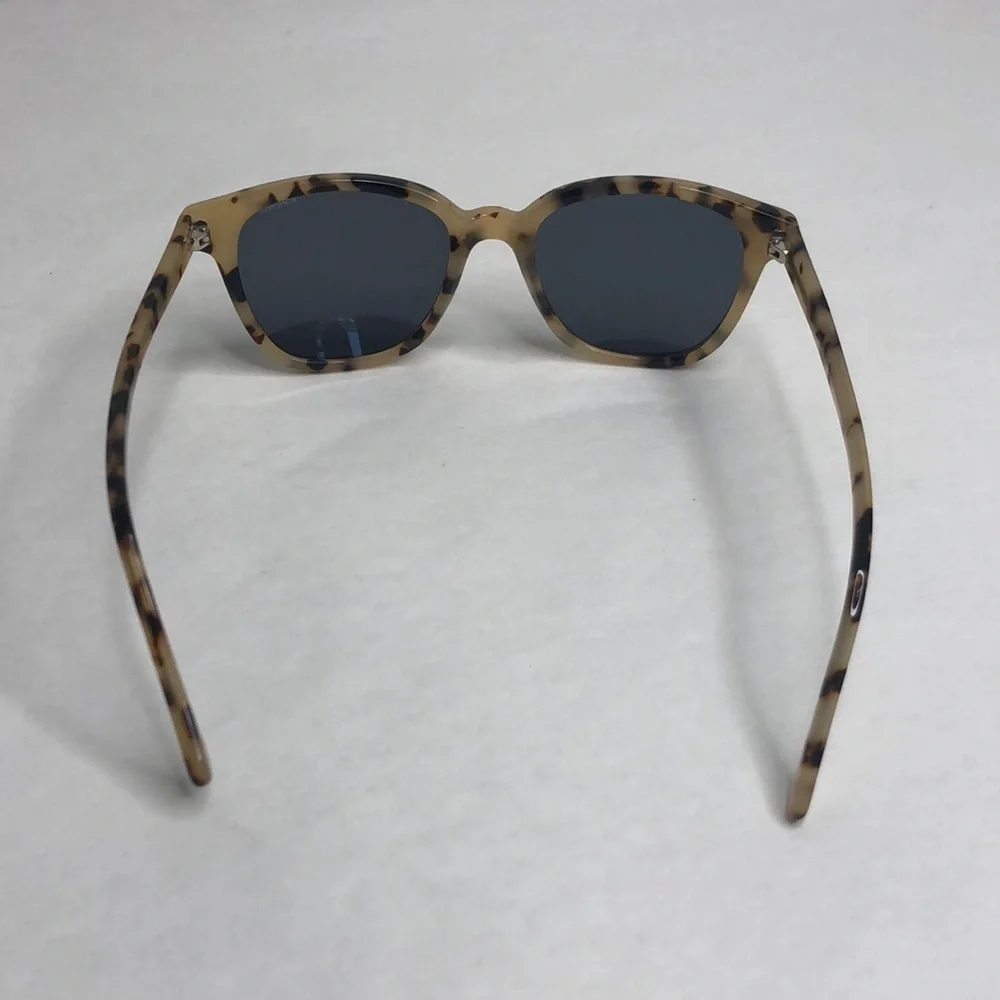 NEW KOMONO Renee Ivory Demi sunglasses (NWT) Cream Brown Tortoise